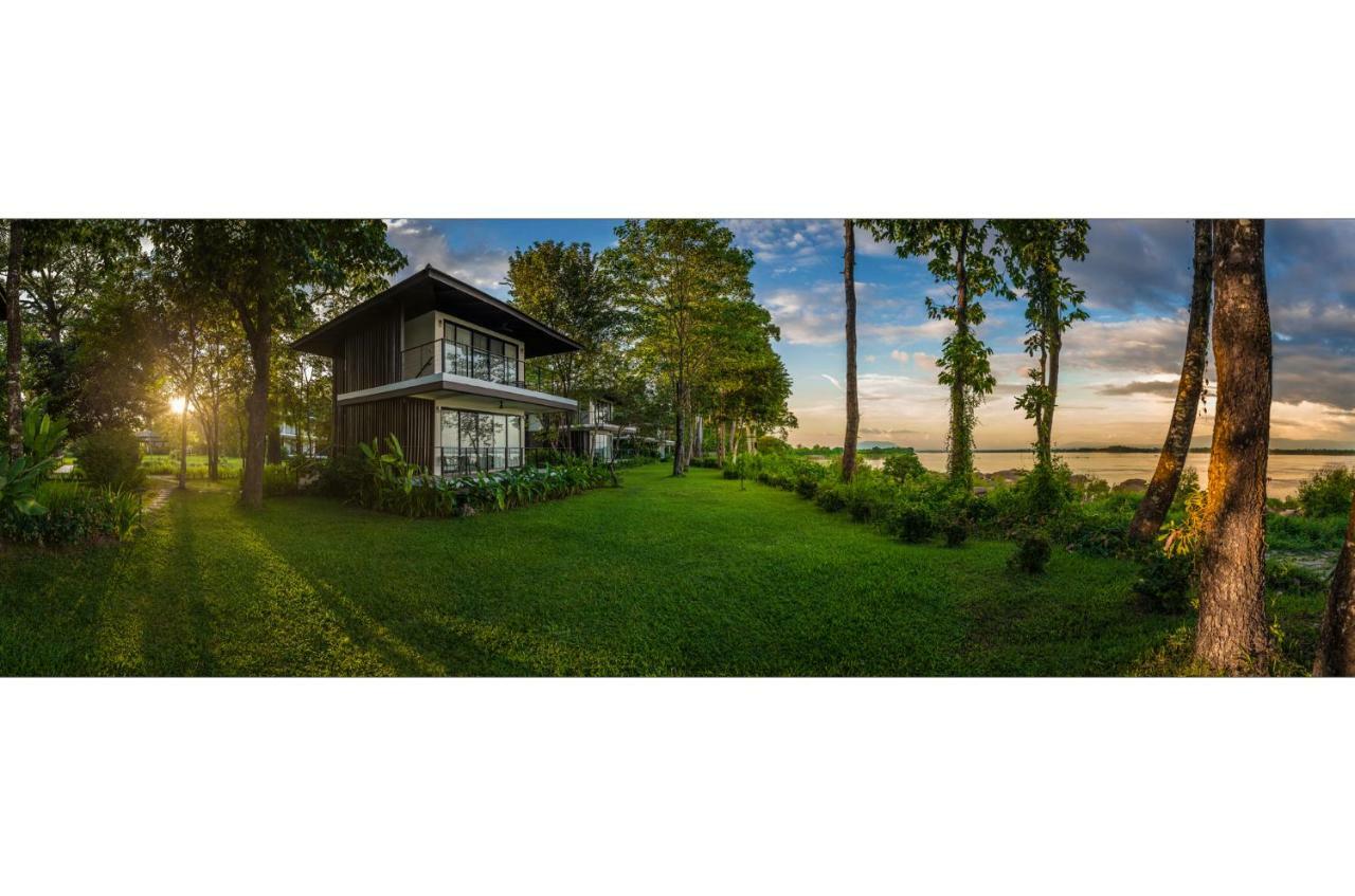 The River Resort Champasak Exteriör bild