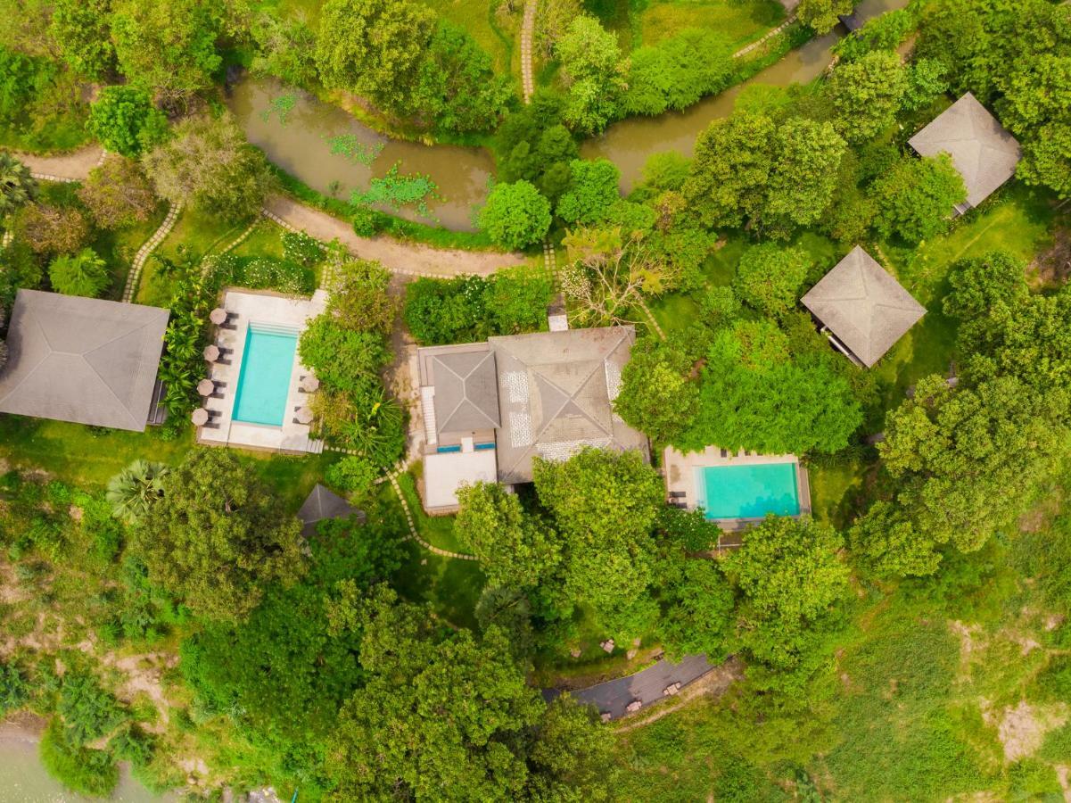 The River Resort Champasak Exteriör bild